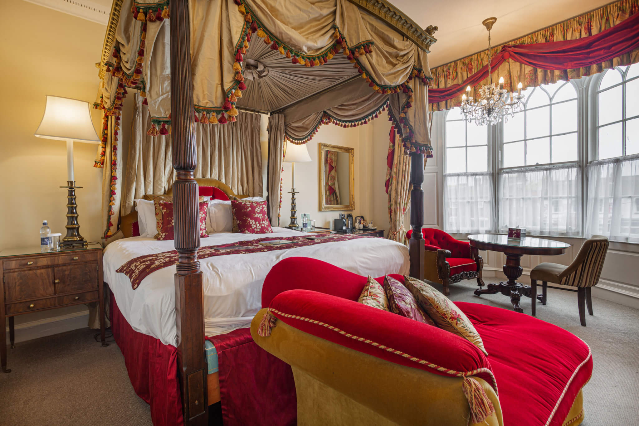 deluxe double room scaled